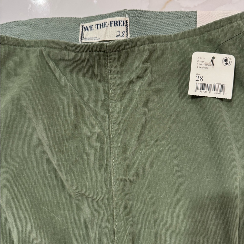 NWT Free People High Waisted Corduroy Pants Size 28 Green - Picture 3 of 4